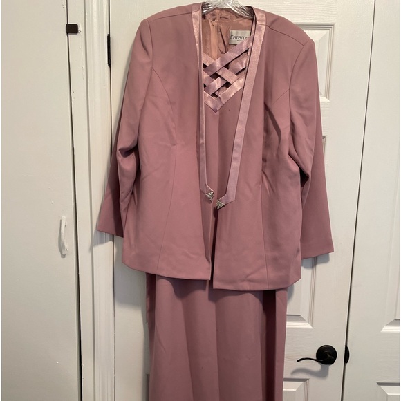 Plus Size Women’s Dress and Jacket Set - Picture 1 of 15